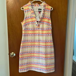 Sleeveless dress, ruffled neckline